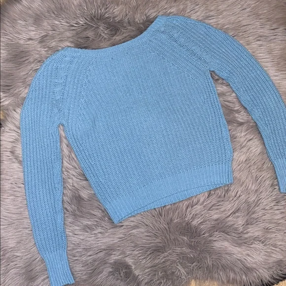 Abercrombie & Fitch Light Blue Cable Knit Sweater Size Small - Picture 4 of 7